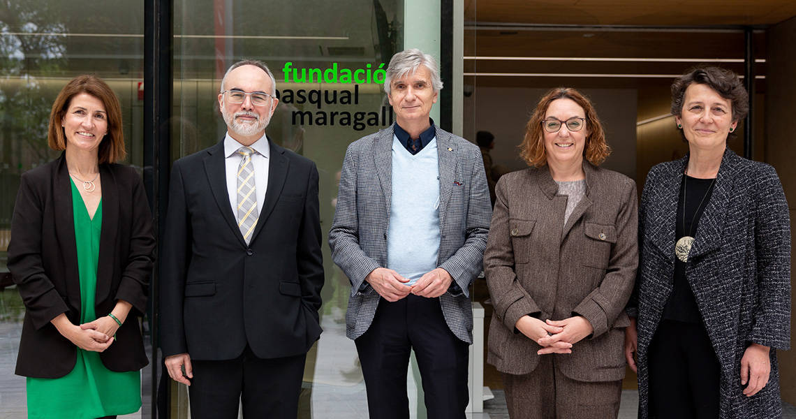 Josep Maria Argimon, consejero de Salud de la Generalitat, visita la Fundación Pasqual Maragall